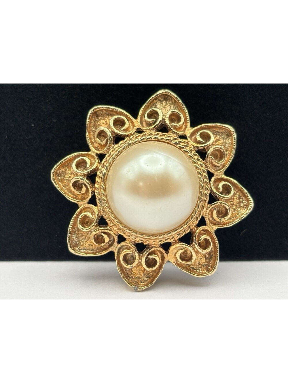 Vintage Donald Stannard Signed Faux Pearl Gold Tone Filigree Flower Brooch Pin